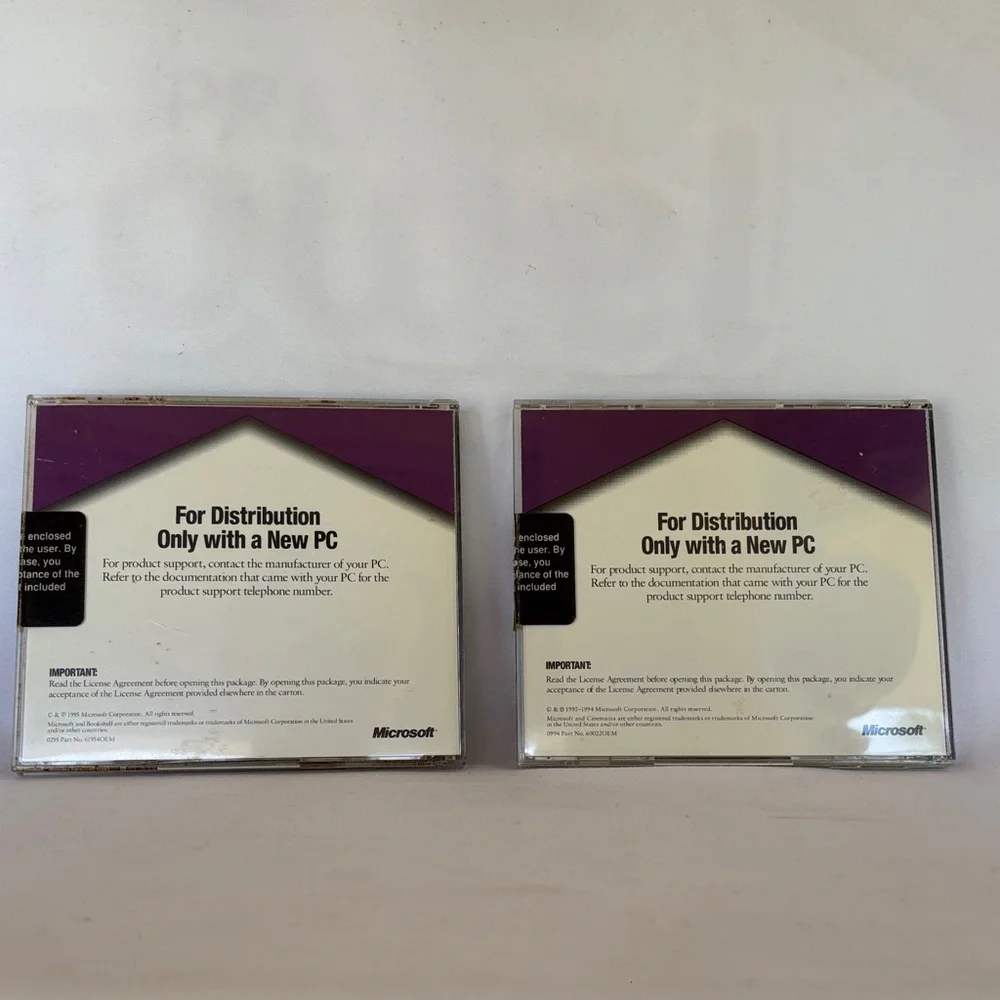 VINTAGE ! MICROSOFT BOOKSHELF & CINEMANIA ‘95 CDS - GREAT CONDITION SET OF 2